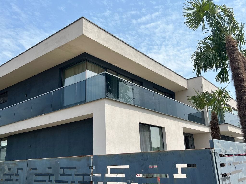 Montaj Balustrada Sticla Balcon